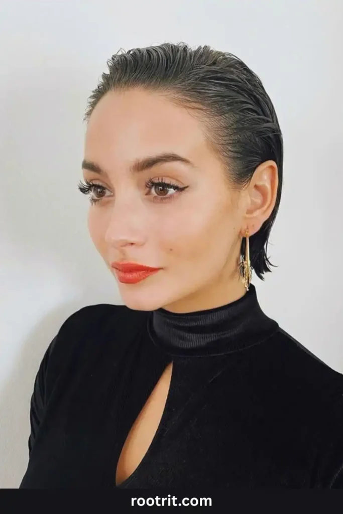 The Slicked-Back Short Style